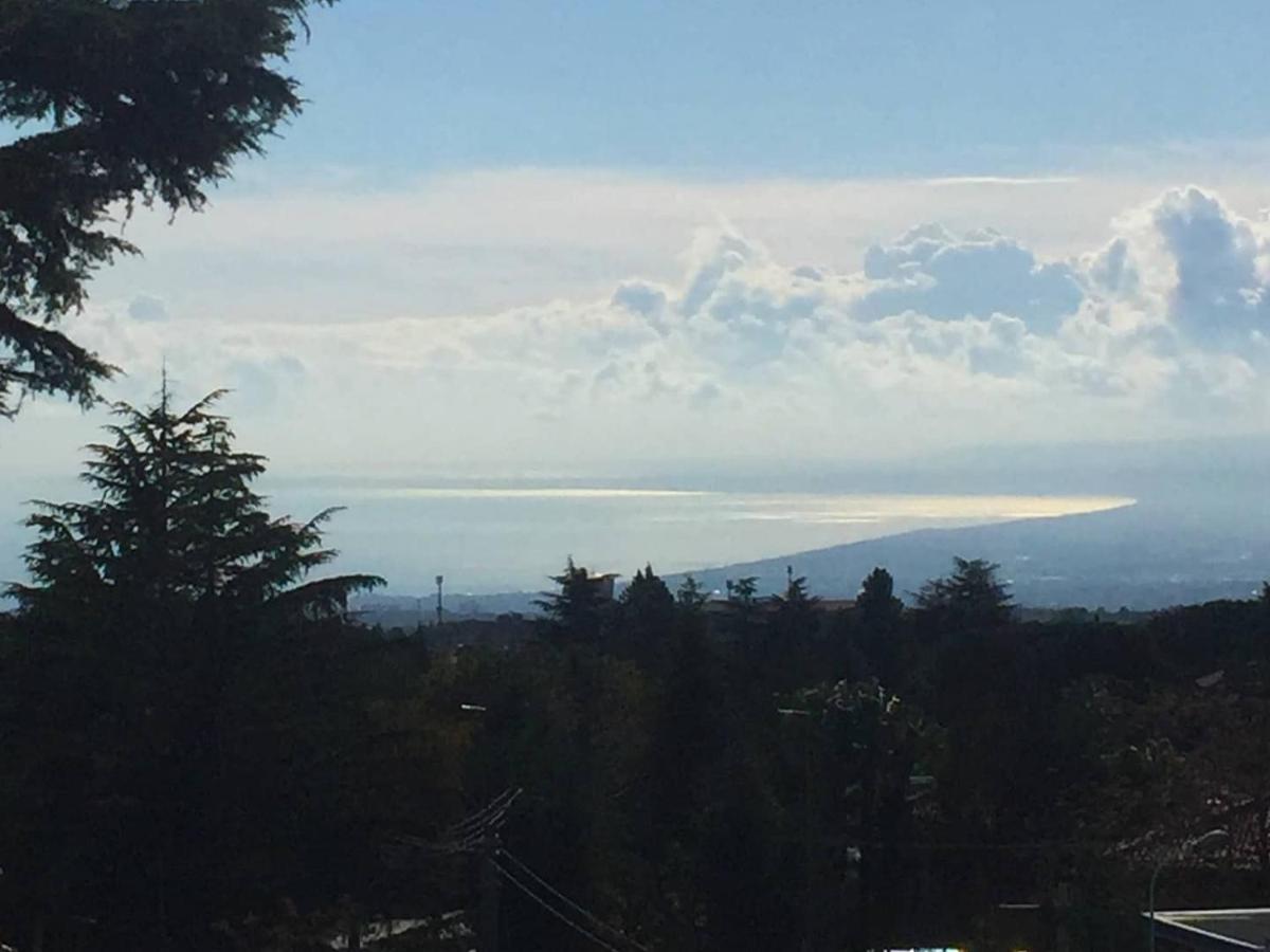 B&B Betulla Dell'Etna นีโกโลซี ภายนอก รูปภาพ