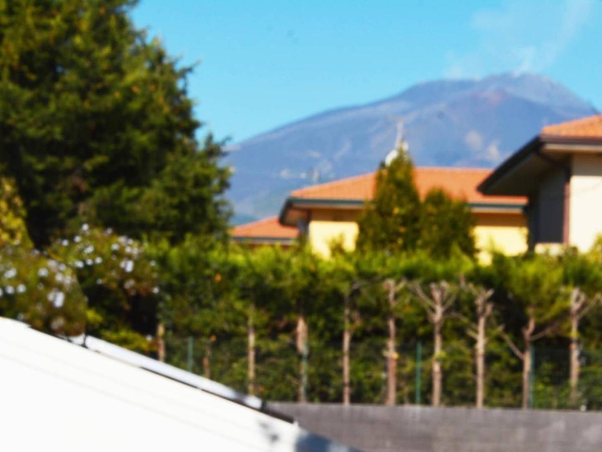 B&B Betulla Dell'Etna นีโกโลซี ภายนอก รูปภาพ