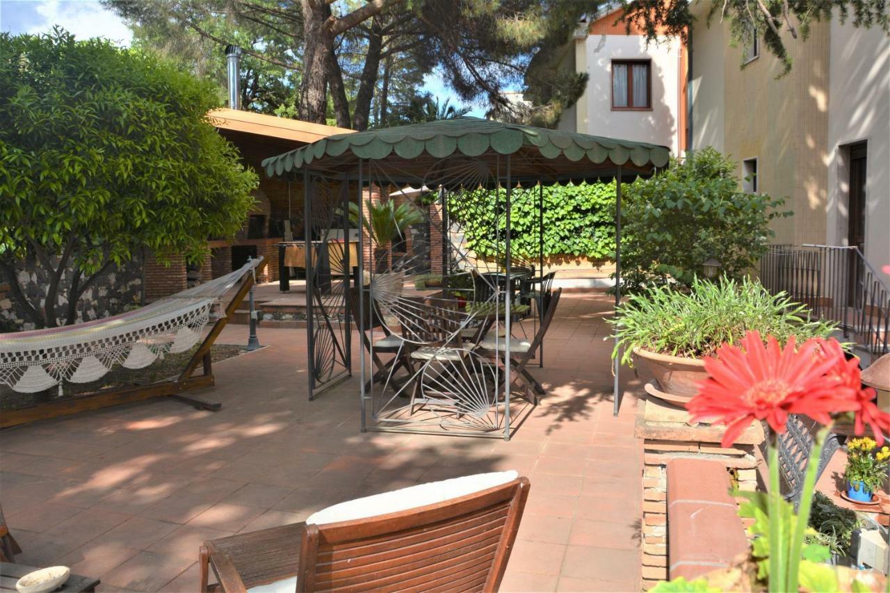 B&B Betulla Dell'Etna นีโกโลซี ภายนอก รูปภาพ